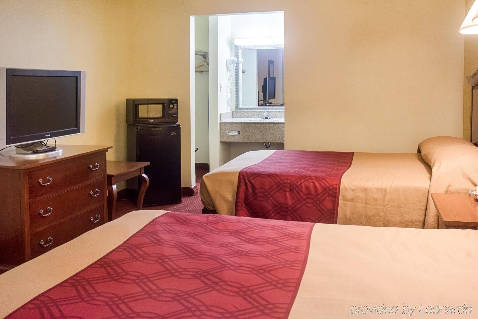 Econo Lodge Chesapeake Route 13 And I-464 Extérieur photo